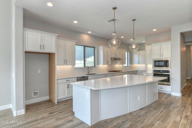 2041 W El Cortez Trail, Phoenix, AZ 85085 - photo 5