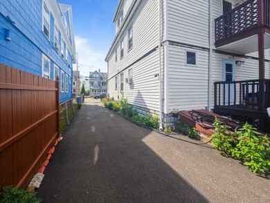 532 Carroll Ave unit 2, Bridgeport, CT 06607 - photo 5