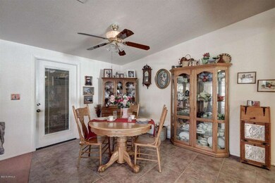 6 Dining Room