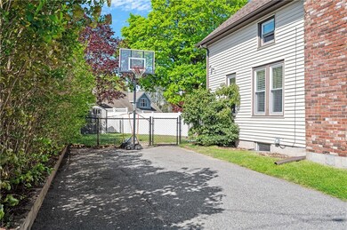 15 Bellevue Ave, North Smithfield, RI 02896 - photo 2