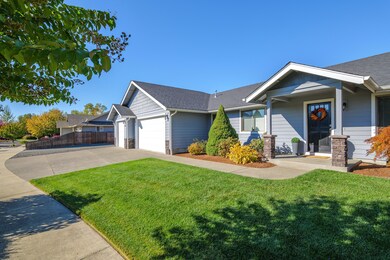 1800 SW I St, Grants Pass, OR 97526 - photo 2