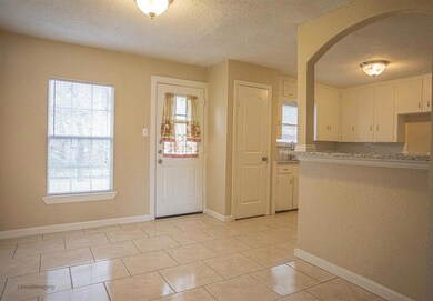 916 Brown Trail, Bedford, TX 76022 - photo 7