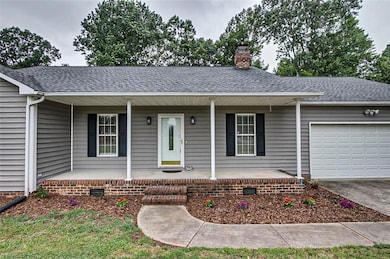 979 Rockcliff Terrace, Asheboro, NC 27205 - photo 2