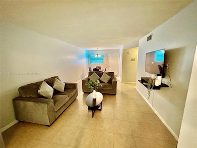 2213 NE 1st Ct unit 203, Boynton Beach, FL 33435 - photo 5