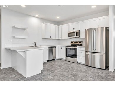 1157/1159 S 43rd Place, Springfield, OR 97478 - photo 5