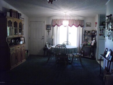 Formal Dining Room Front entrance 008