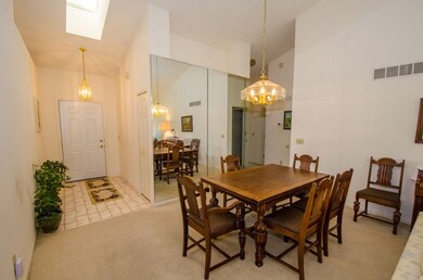 Foyer/Dining Room