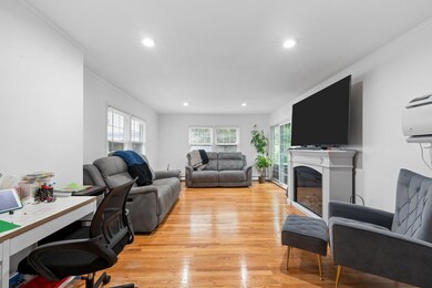 17 Sachem St, East Rockaway, NY 11518 - photo 5