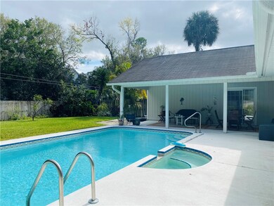 Private pool and spa