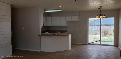317 Valle Vista Dr, Farmington, NM 87401 - photo 4