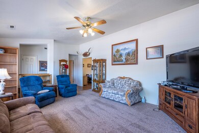 003-3174CrestViewDrSC003