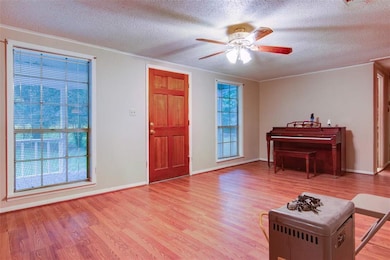 344 Gullatte St, Nash, TX 75569 - photo 4