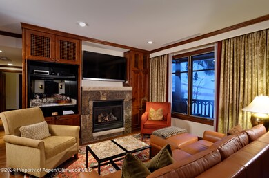 197 Prospector Rd unit 2412-1, Aspen, CO 81611 - photo 5