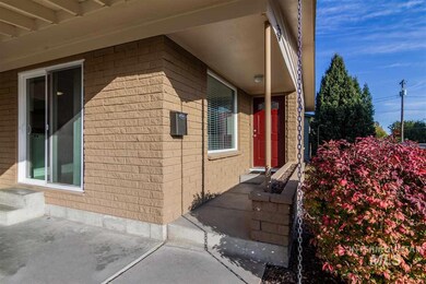 227 Meyer Ave, Nampa, ID 83686 - photo 4