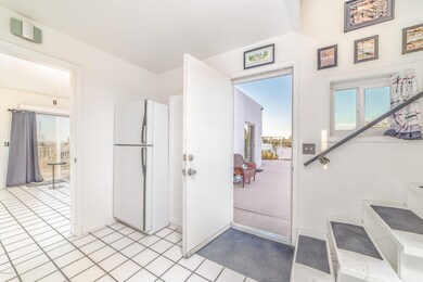 1060 W Nectar St-6