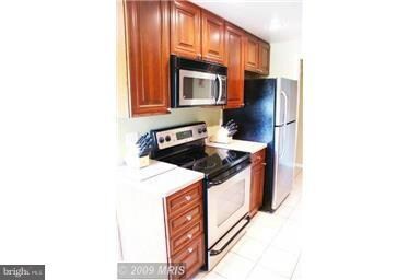 2249 Castle Rock Square unit 12C, Reston, VA 20191 - photo 3