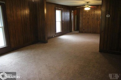 407 N Elm St, Bloomfield, IA 52537 - photo 3