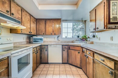 3655 Elizabeth Way, Redding, CA 96001 - photo 5