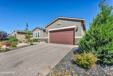 4-web-or-mls-2180-snoqualmie-dr