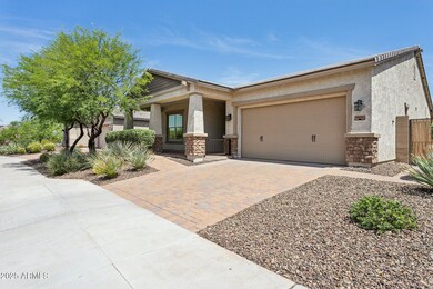 2-web-or-mls-11872-w-duane-ln