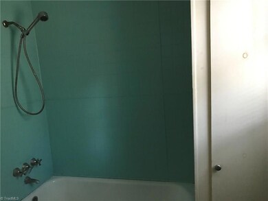 721 Mountain Rd, Asheboro, NC 27205 - photo 6