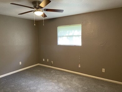 724 Willow St unit 2, Waller, TX 77484 - photo 5