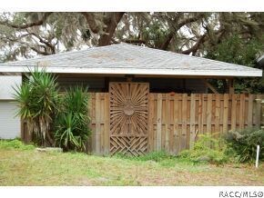 Workshop & Carport
