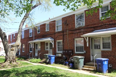 Back Of Units-all with outside access