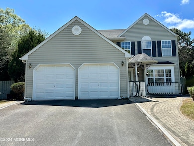 934 Mcguire Dr, Toms River, NJ 08753 - photo 4