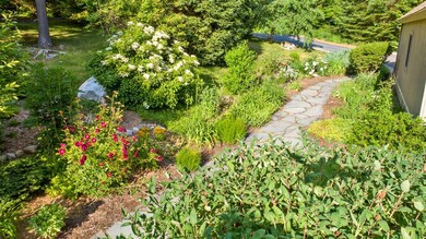 64 Surrey Ln, New London, NH 03257 - photo 5