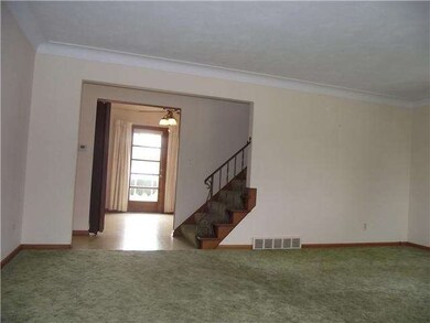 2438 Roseann Dr, Toledo, OH 43611 - photo 5