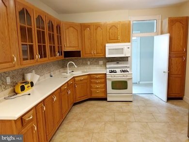 2516 Harford Rd, Baltimore, MD 21218 - photo 7