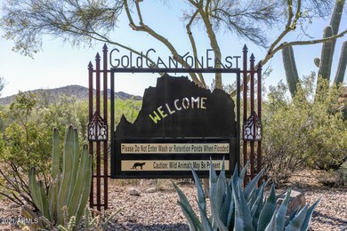 01_9872_E_Treasure_Place_20__01_mls