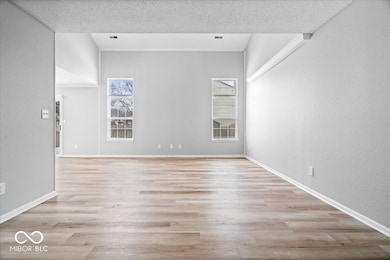 10242 Hornton St, Indianapolis, IN 46236 - photo 2