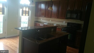 589 Cedar Spring St, Gaithersburg, MD 20877 - photo 3