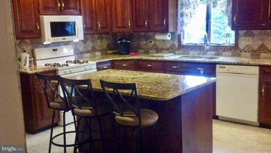 2765 Fillmore Dr, Chambersburg, PA 17201 - photo 3