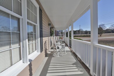 581 Richmond Rd Ext porch 2