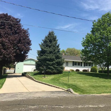 4872 Irish Ln, Fitchburg, WI 53711 - photo 3