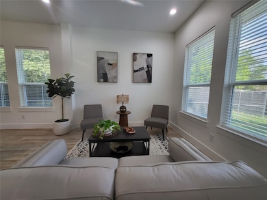 1273 Dewalt St, Houston, TX 77088 - photo 3