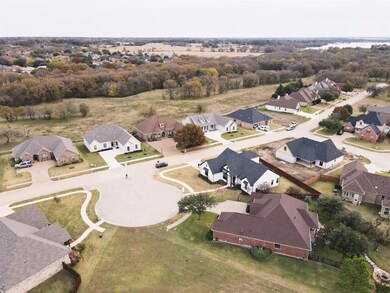 1301 Carnoustie Dr, Ennis, TX 75119 - photo 4