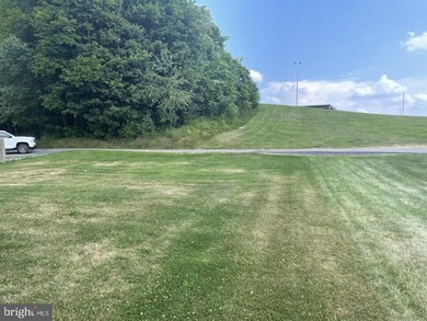 35 Ann St, Pottsville, PA 17901 - photo 4