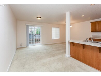 826 NW 3rd Ave, Canby, OR 97013 - photo 3