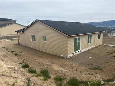 1947 N Mineral Place, Wenatchee, WA 98802 - photo 4