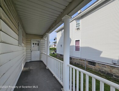 729 W Locust St unit 1, Scranton, PA 18504 - photo 2