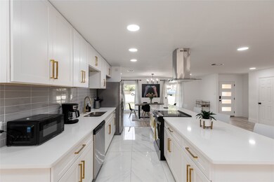 1104 Shady Oak Ct, Bedford, TX 76021 - photo 6