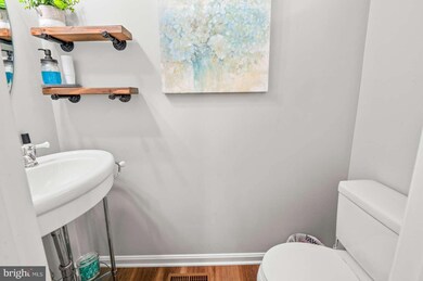 6921 Hollenberry Rd, Sykesville, MD 21784 - photo 6