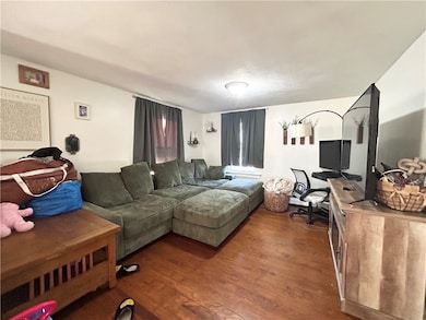 214 Franklin St, Bristol, RI 02809 - photo 7