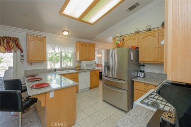 15146 Coalinga Rd, Victorville, CA 92392 - photo 7