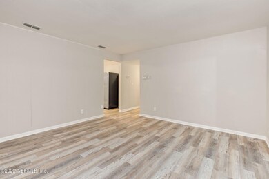 7514 Melvin Rd, Jacksonville, FL 32210 - photo 5