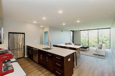 1 University Way unit No. 406, Iowa City, IA 52246 - photo 2